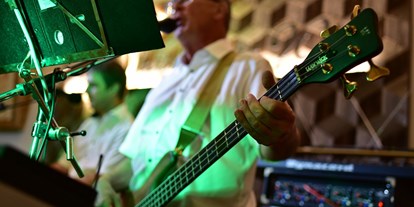 Hochzeitsmusik - Kosten für kirchliche Trauung: wir spielen keine kirchlichen Trauungen - Bayern - Spotlights