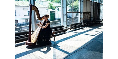 Hochzeitsmusik - geeignet für: Hintergrundmusik - Deutschlandsberg - Harpist For Your Event in Graz