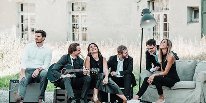 Hochzeitsmusik - Besetzung (mögl. Instrumente): männliche Hauptstimme - Zell am See - TSCHARI - live music
