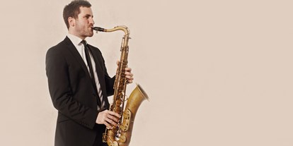 Hochzeitsmusik - Besetzung (mögl. Instrumente): Kontrabass - Rosenheim (Rosenheim) - Jazzband Saxophon Hochzeit - Soul Jazzband / Jazz-Band Hochzeit