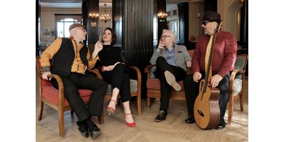 Hochzeitsmusik - Band-Typ: Quartett - Wien-Stadt Wien - Spannend, interessant und vielfältig.  - Sie ist 'ne DIVA 