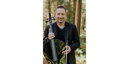 Hochzeitsmusik - Kosten für Agape/Sektempfang (1 Stunde): bis 500 Euro - Wermelskirchen - Simply Cello