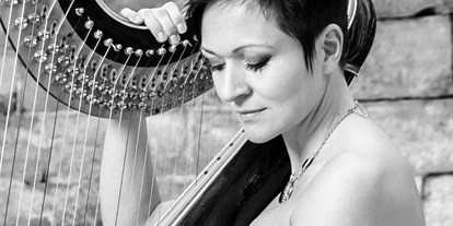 Hochzeitsmusik - Besetzung (mögl. Instrumente): Harfe - Ostbayern - Barbara Regnat - Harfe