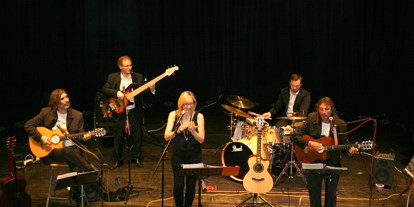 Hochzeitsmusik - Band-Typ: Rock-Band - Zell am Pettenfirst - TAKE FIVE live in concert - Latin Night - TAKE FIVE