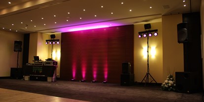 Hochzeitsmusik - geeignet für: Showeinlage - Düsseldorf - HyperTonLicht - DJ und Veranstaltungstechnik Service