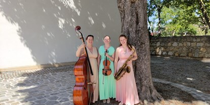 Hochzeitsmusik - Outdoor-Auftritt - Teesdorf - SiGMA jazz & dance
ladies.trio - SiGMA jazz & dance