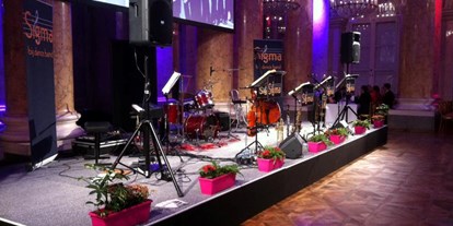 Hochzeitsmusik - Besetzung (mögl. Instrumente): Saxophon - Oberwölbling - SiGMA jazz & dance
Dancer against Cancer, Hofburg Wien - SiGMA jazz & dance