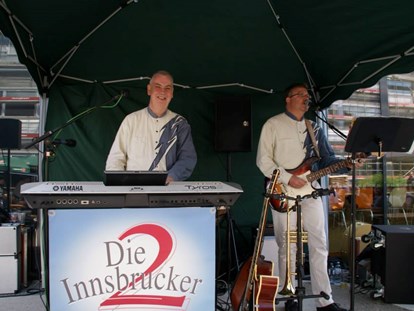 Hochzeitsmusik - Besetzung (mögl. Instrumente): mehrstimmige Arrangements - Region Innsbruck - DIE 2 INNSBRUCKER - Das versierte Tanzmusikduo aus Tirol - perfekte Musik von den 60ern bis heute