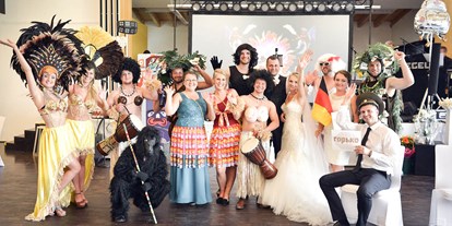 Hochzeitsmusik - Musikrichtungen: Partyhits - Mechernich - Showband Spiegel - Band und Tamada