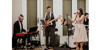 Hochzeitsmusik - geeignet für: kirchliche Trauung - Linz (Linz) - COMPLETELY LIVE für Hochzeiten - Hat over Heels