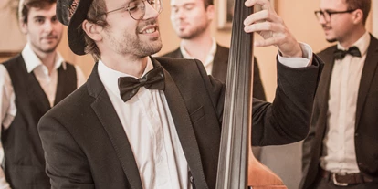 Hochzeitsmusik - Steiermark - Kontrabassist der All Jazz Ambassadors - All Jazz Ambassadors