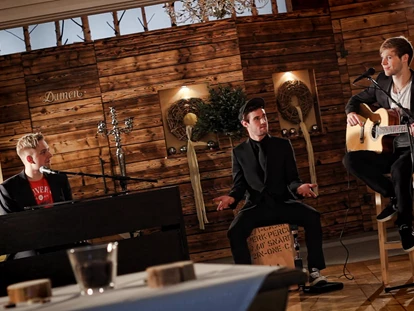 Hochzeitsmusik - Bayern - Hochzeitsband Cadenza aus Bayern Partyband Coverband - Hochzeitsband Cadenza