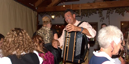Hochzeitsmusik - Bayern - Hochzeitsband & DJ Hubert-live aus Straubing