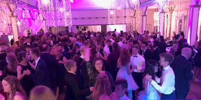Hochzeitsmusik - Musikrichtungen: Pop - Niedersachsen - Celebration - die Tanz- & Partyband aus dem Emsland.
Party On! bei Ihrer Hochzeit oder Silberhochzeit! - Celebration Tanz- & Partyband