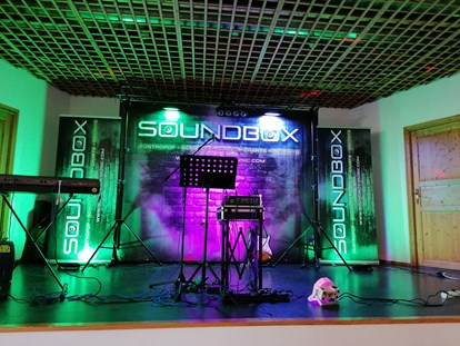 Hochzeitsmusik - Besetzung (mögl. Instrumente): Saxophon - Soundbox