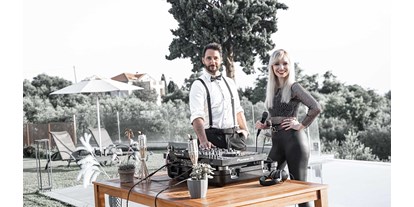 Hochzeitsmusik - Musikrichtungen: R n' B - Event DJ und Event Sängerin München - Party DJ und Party Sängerin München - Tonestylers