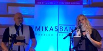 Hochzeitsmusik - Musikrichtungen: 80er - Sänger Mika und Sängerin Yvonne - MIKAS BAND